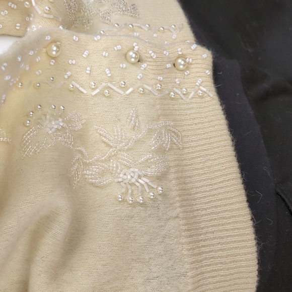 Vintage Marshall Field & Company Beaded Wool/Angora Sweater - Picture 11 of 17